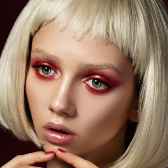 Avant-garde Eye Makeup with Red Eyeshadow