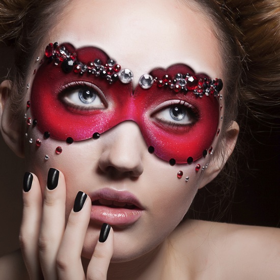 Avant-garde Eye Makeup with Red Mask Eyeshadow
