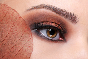 Copper brown makeup amber eyes