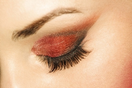 Black Border on Red Eyeshadow