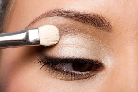 Simple Cream Colored Eyeshadow