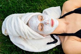 How to Prepare Yourself for a Homemade Facial