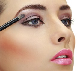 How to Apply Eye Shadow
