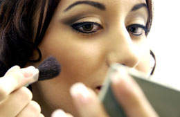 How to Apply Makeup Like a Professional