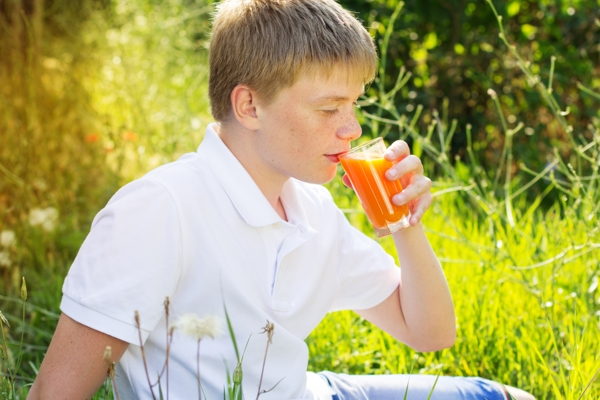 Carrot juice strengthens the immune system of the body