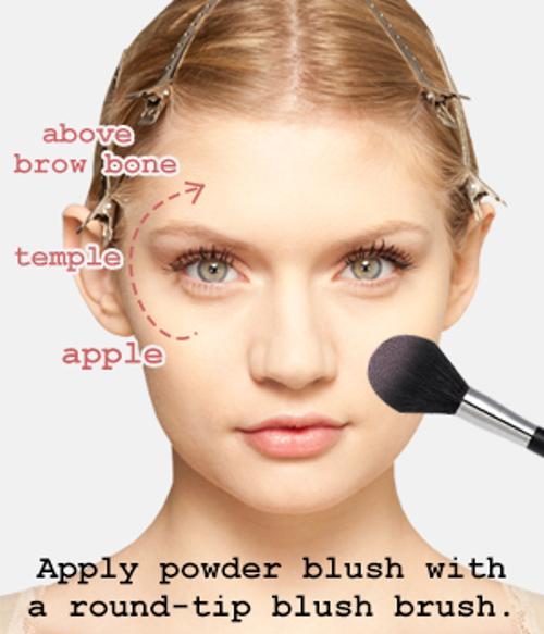 Blush with round tip brush