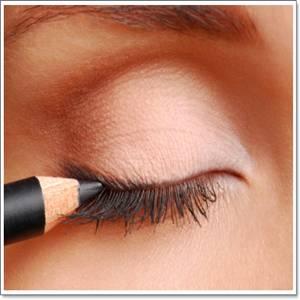 pencil eyeliner